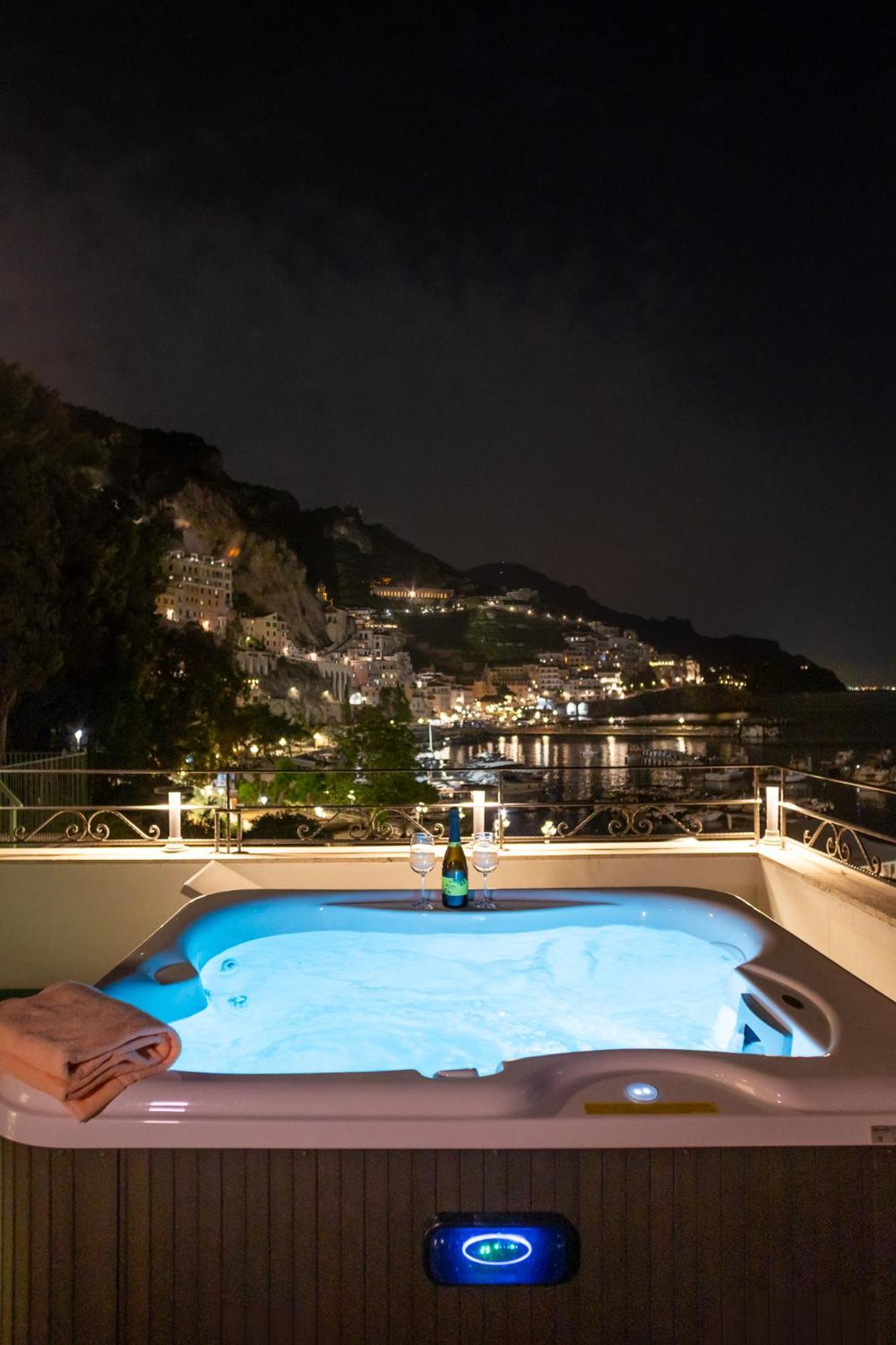 Hotel Aurora Amalfi Kültér fotó